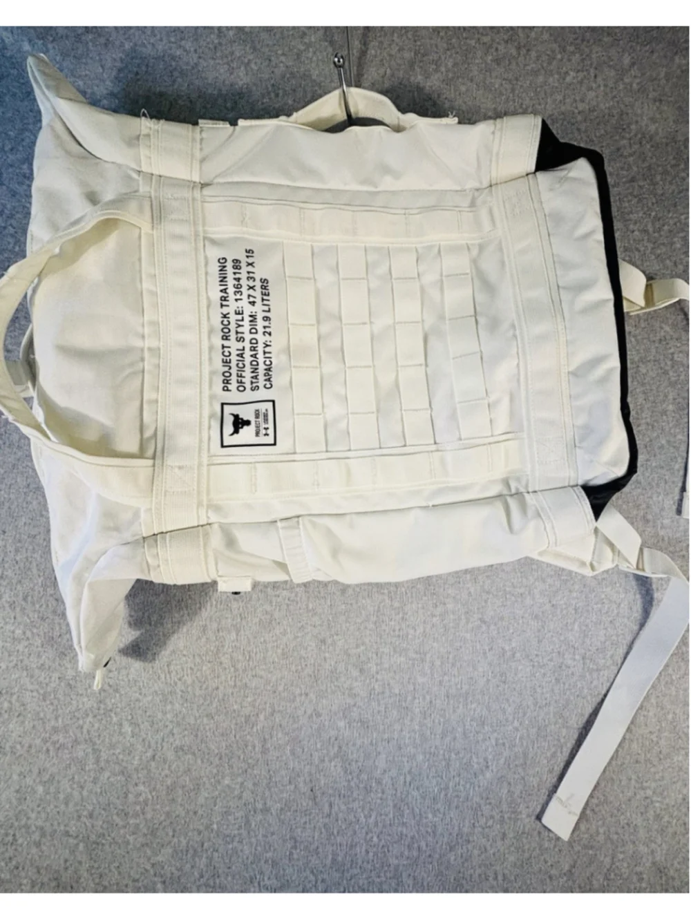 Under Armour Project Rock Box Duffle Backpack White Gym Bag 1364189 21.9L
